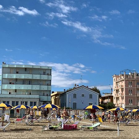 Hotel Acquamarina Viserba 리미니 외부 사진