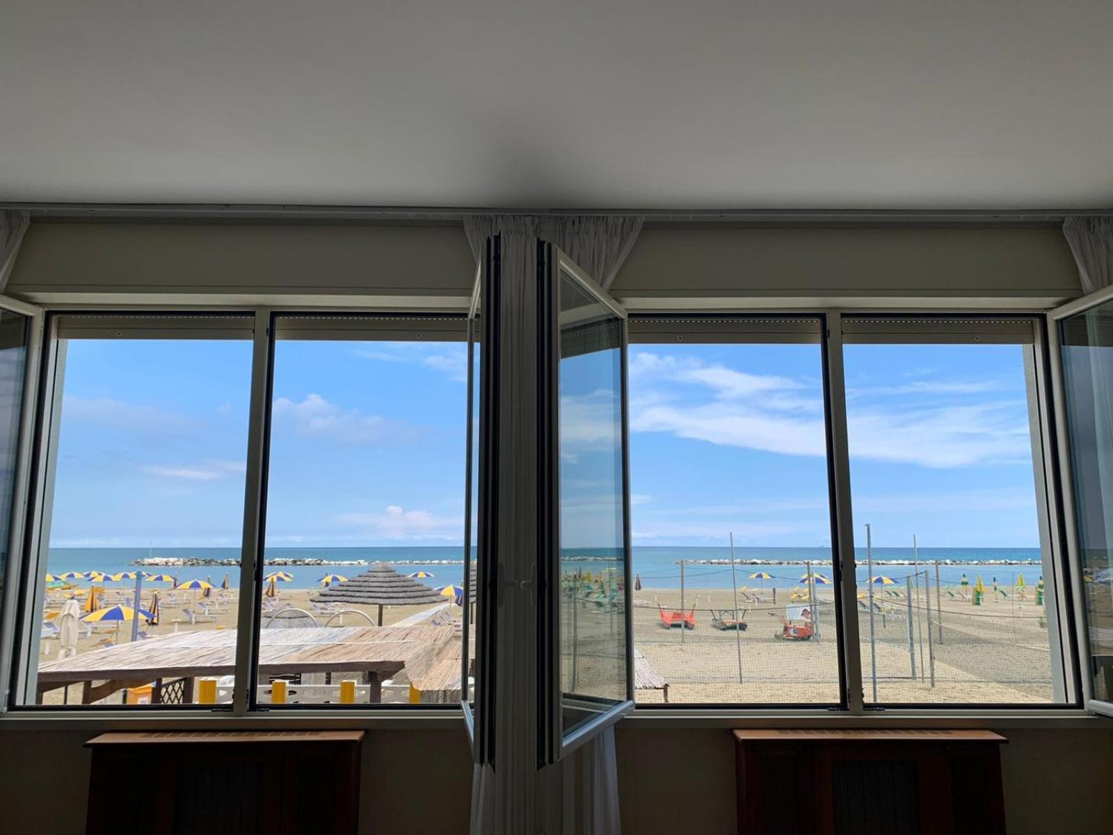 Hotel Acquamarina Viserba 리미니 외부 사진