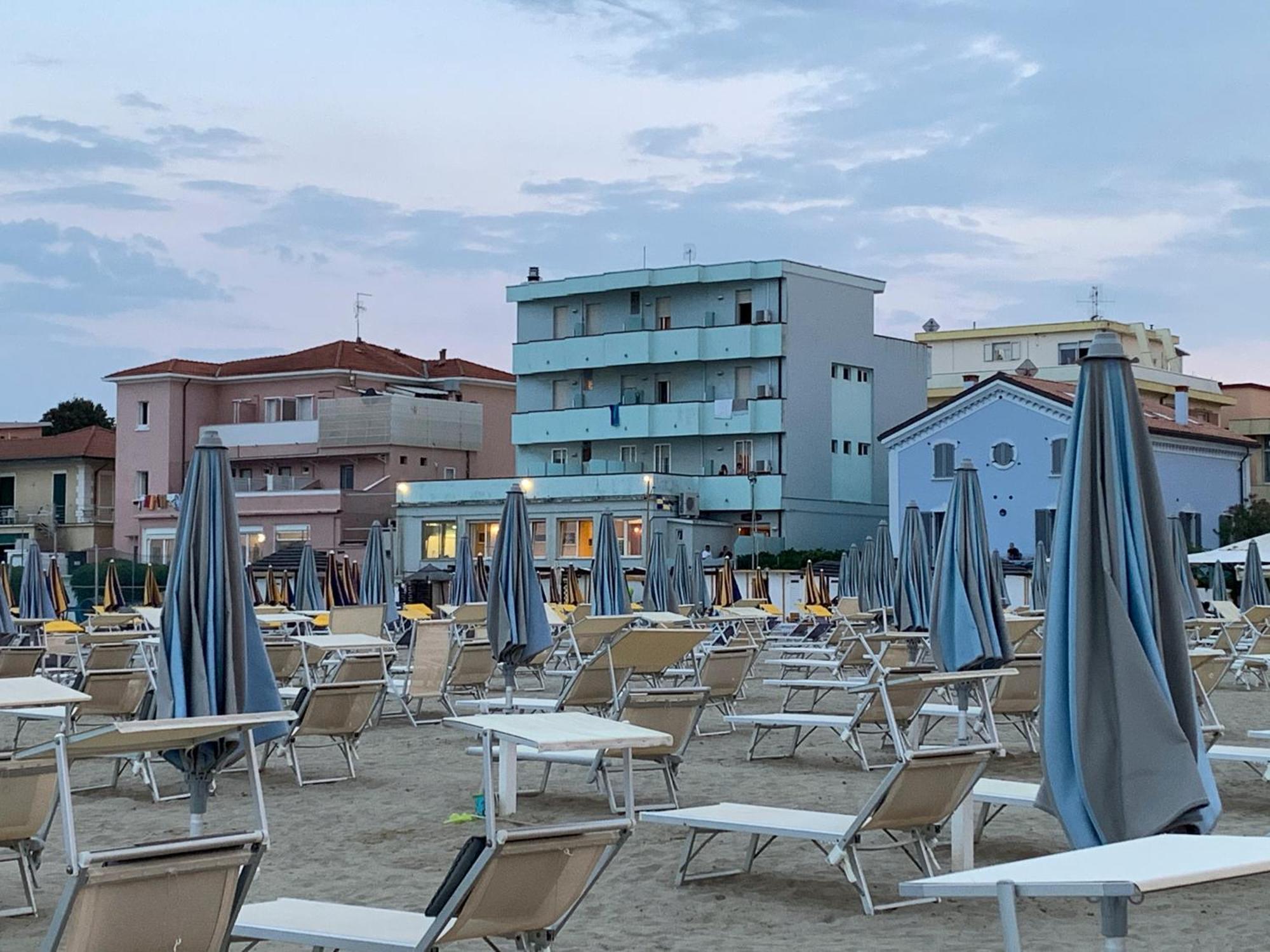 Hotel Acquamarina Viserba 리미니 외부 사진